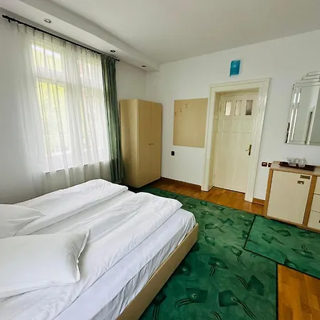 Rapsodia B&B 시나이아